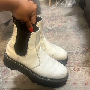 Doc marten platform Chelsea boots. Size 8